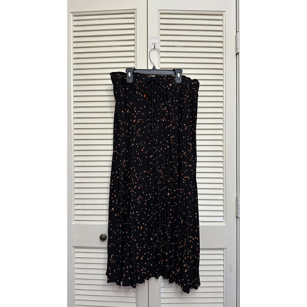 City Chic Womens Size M Black Elastic Waist Prism Spot Long Pleated Skirt